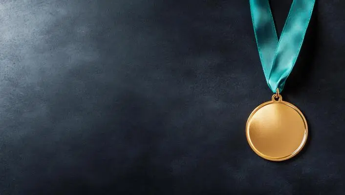 small-children-showing-victory-sign